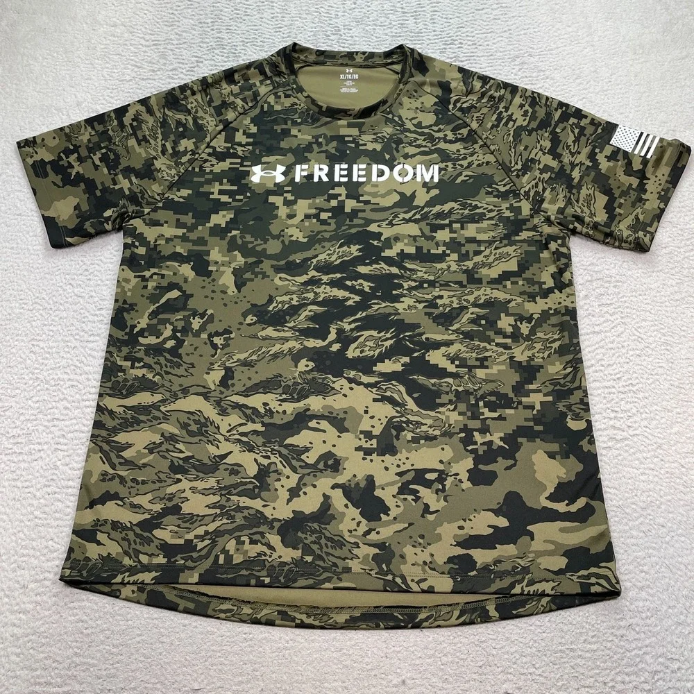 Under Armour Mens Freedom Camo T-Shirt XL Loose Fit USA Flag Tee